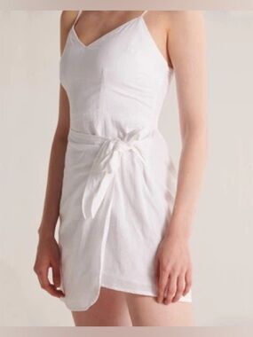 🌟 2/$50 🌟 Abercrombie & Fitch White Wrap Dress